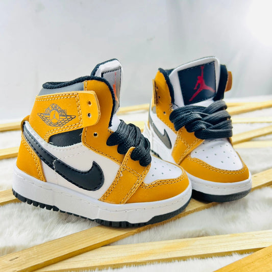 Air Jordan Mid Bebé