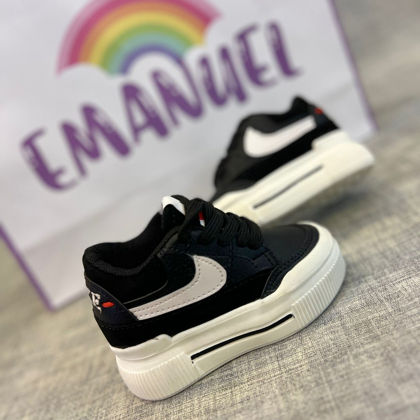Nike Court Legacy
